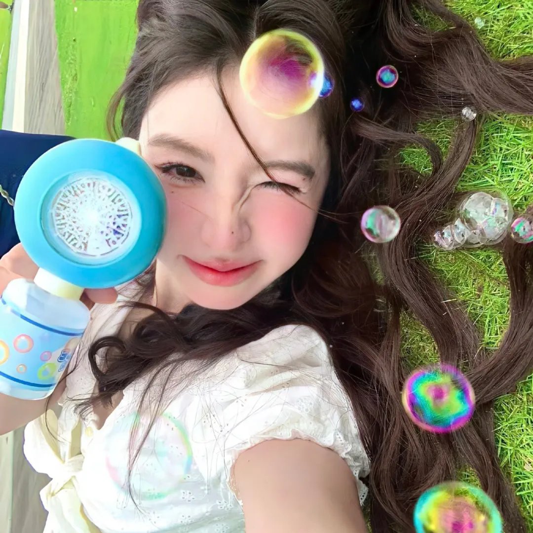 阳台前的夏天